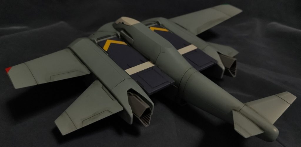 ななめ後ろから。私は航空機プラモを組んだ事は殆どないので、航空機プラモのスキルはありません。（笑）