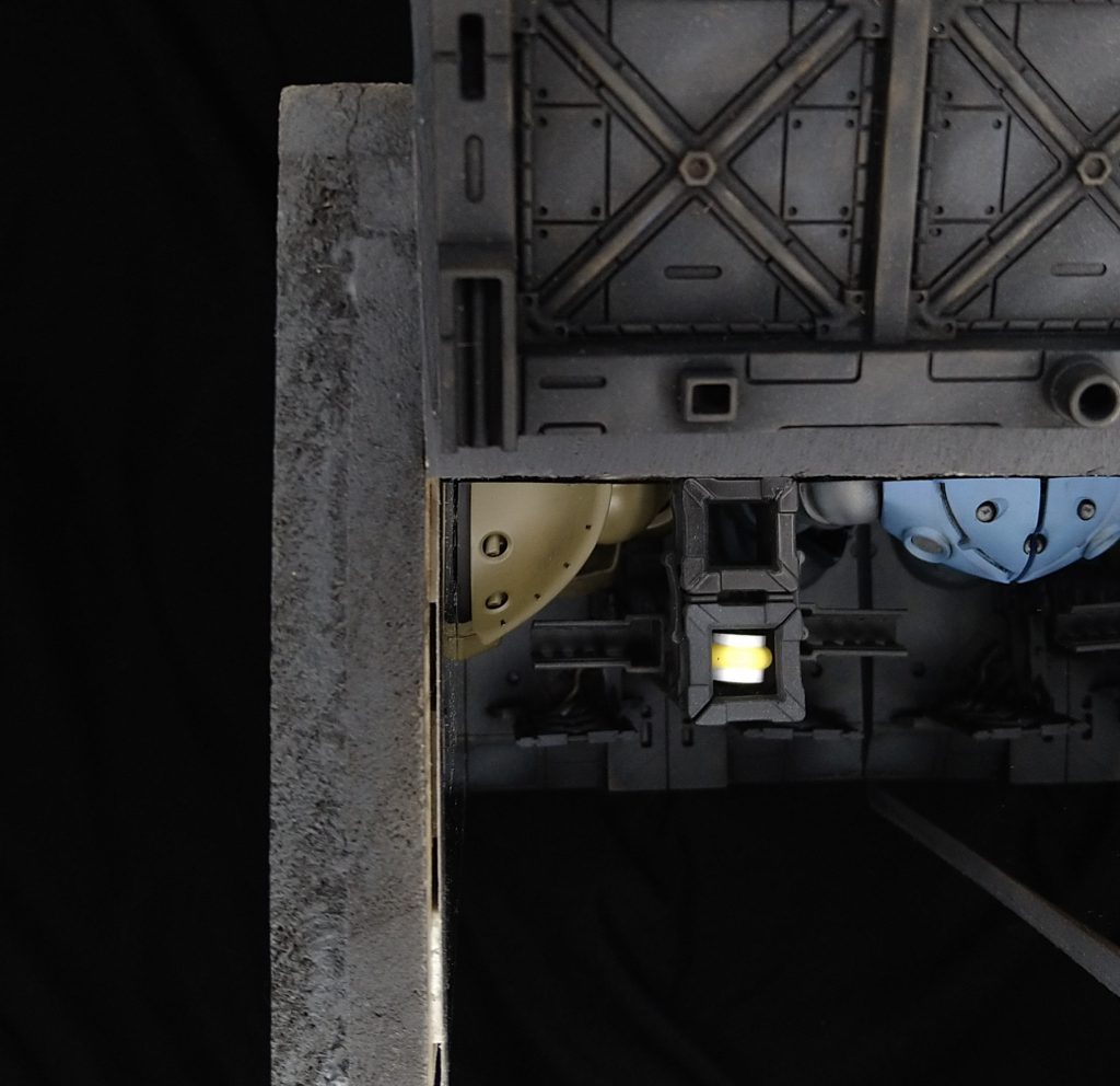 更に左右にも真っ二つ