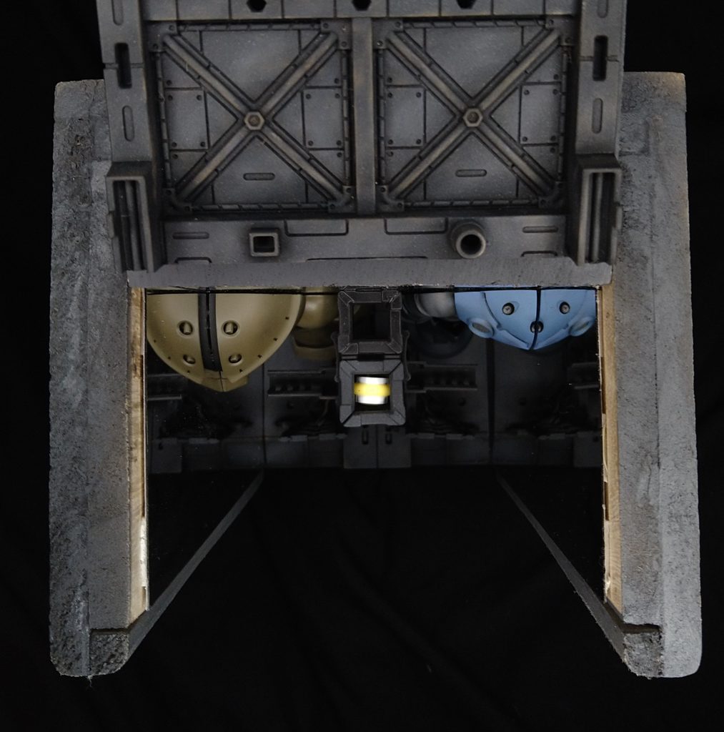 前後に真っ二つ