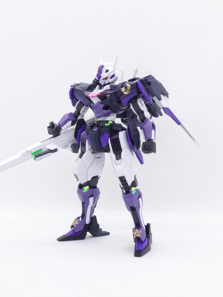 魔女つながりでエアリアル、キャリバーンのミキシングをベースにしています。ケープのイメージで肩周りにボリュームのあるシルエットにしてみました。プロポーションはウエストを3mm延長しています。