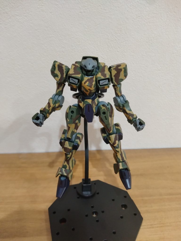 2色目を塗った状況。不安でしたが、それっぽくなってきました。