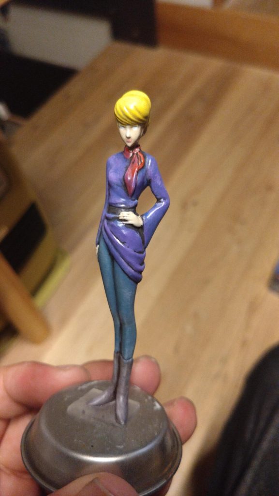 この大きさで瞳の筆塗りとか無理!!