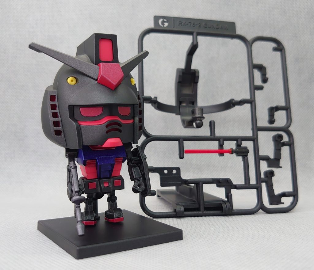 塗装、シール、トップコート仕上げです。ポージングが取れないので、撮れ高があまりないのが唯一の欠点ですw