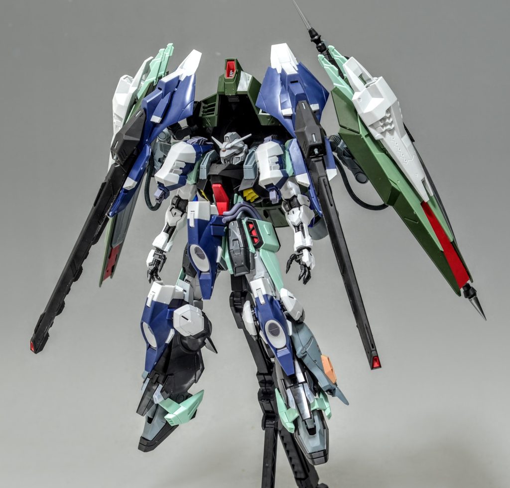 3回目。腕部はバルバトス、頭部はデュエルの物をベースにアクアハンブラビのパーツをミキシングしました。