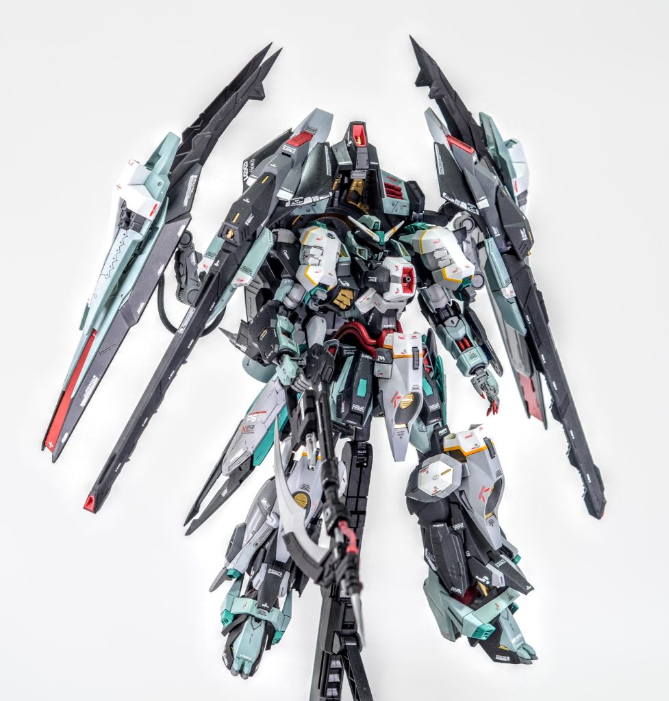フルアーマー化＋水中戦装備をコンセプトにAOZ系やデュエル等のパーツを組み込みました。