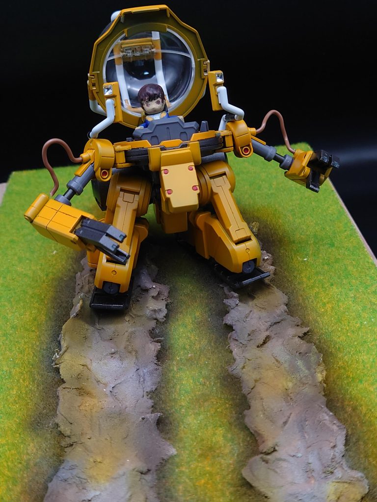 ガンダムベースに置かれてあったトロハチのジオラマシーンを丸パクリした、お手軽ジオラマです（笑）