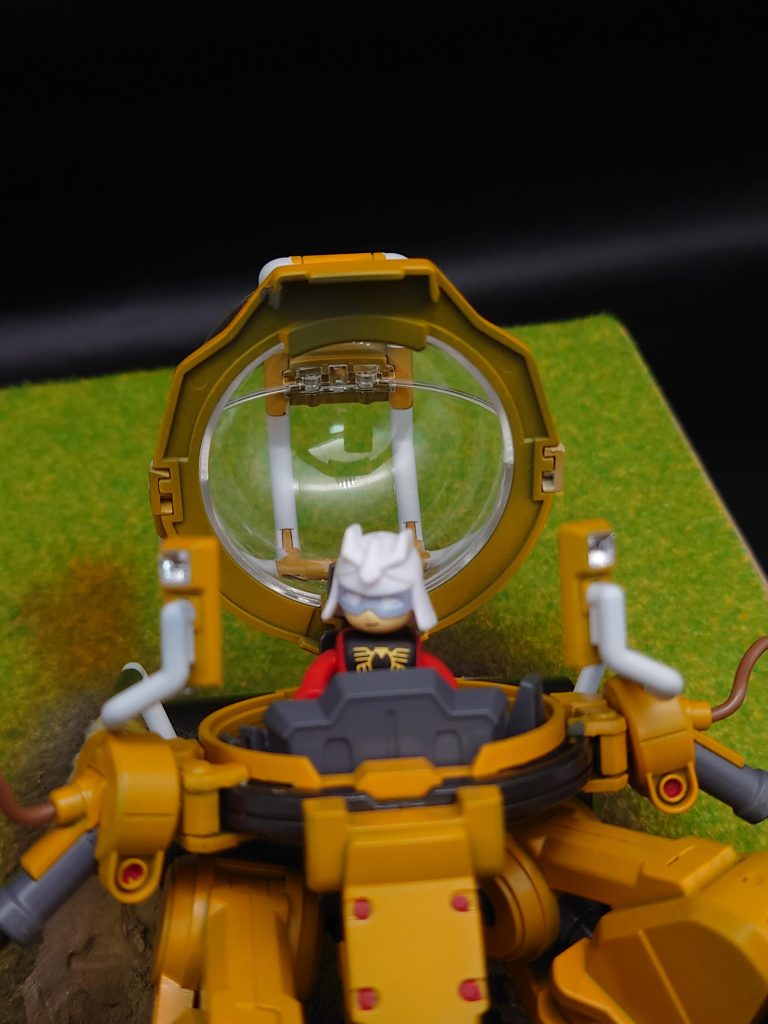 シャア大佐も乗せるとこんな感じになりますね（笑）