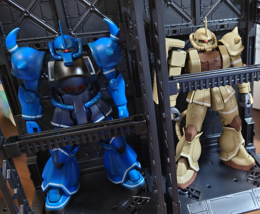 100円のディスプレイベースで。