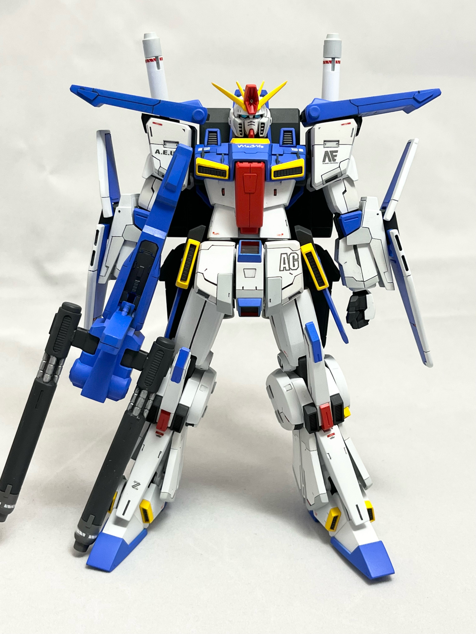 徹底改修 全塗装 完成品】 HGUC 1/144 MSZ-006 ゼータガンダム - プラモデル