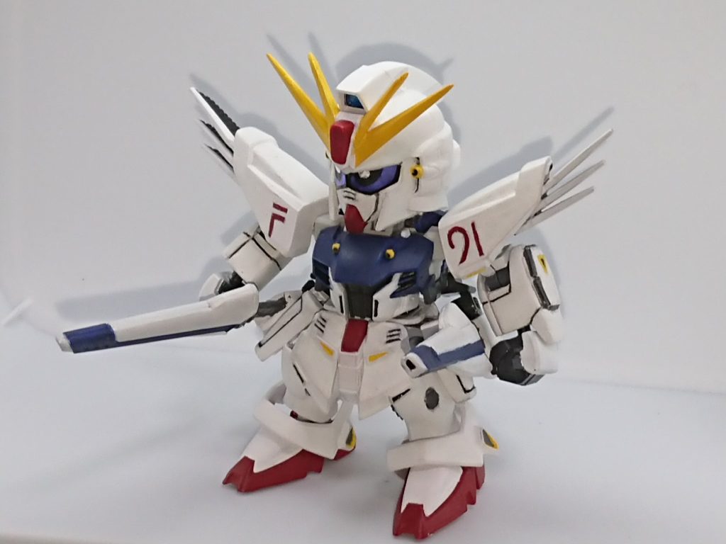 昔のスパロボで見た事があるかもしれないヴェスバーの構え。