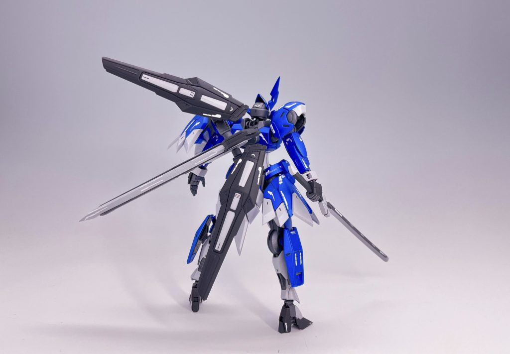 立ちの後ろ姿がかっこよくてこれをメインにしたいくらいw