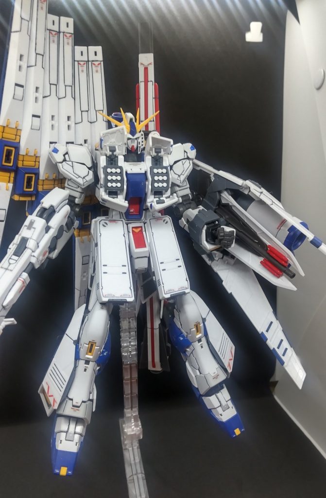 コクピット周りにミサイル積むのは設計的には大丈夫なのだろうか