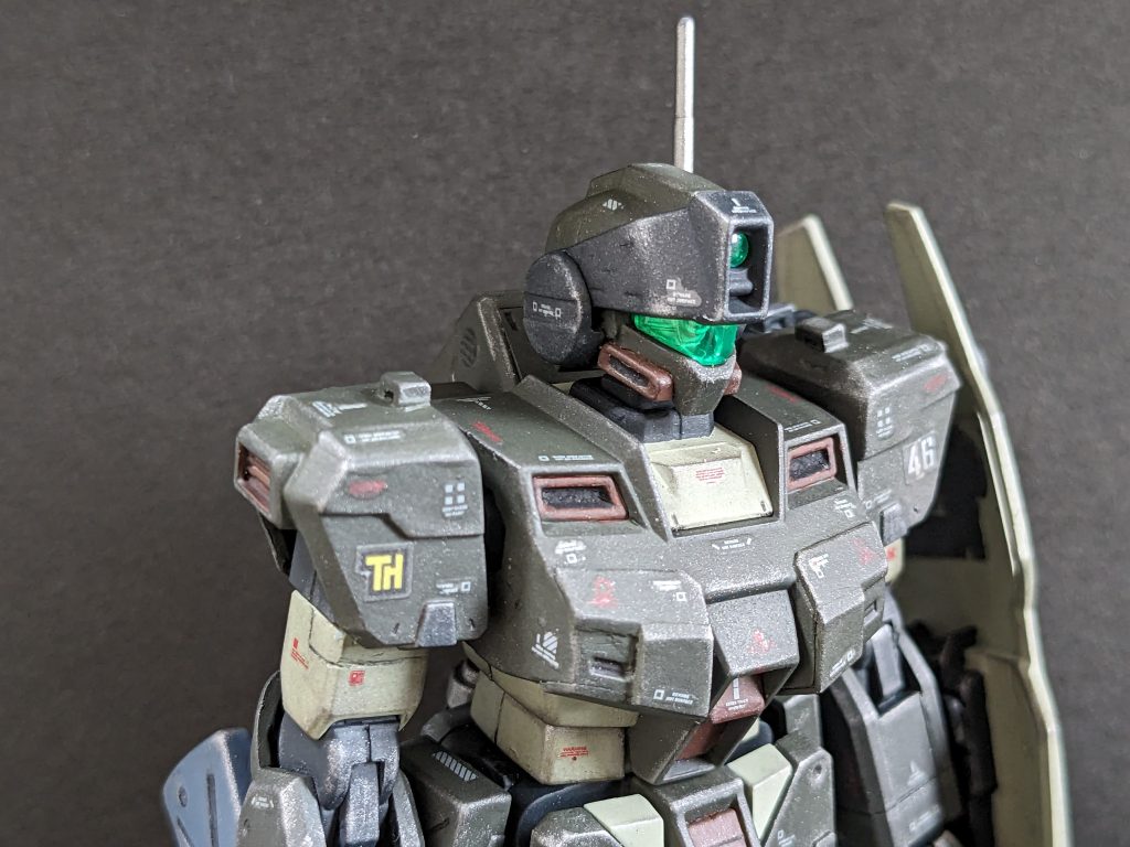 【上半身】大きな改造はしていませんが、所々プラバンで厚みを加えています。