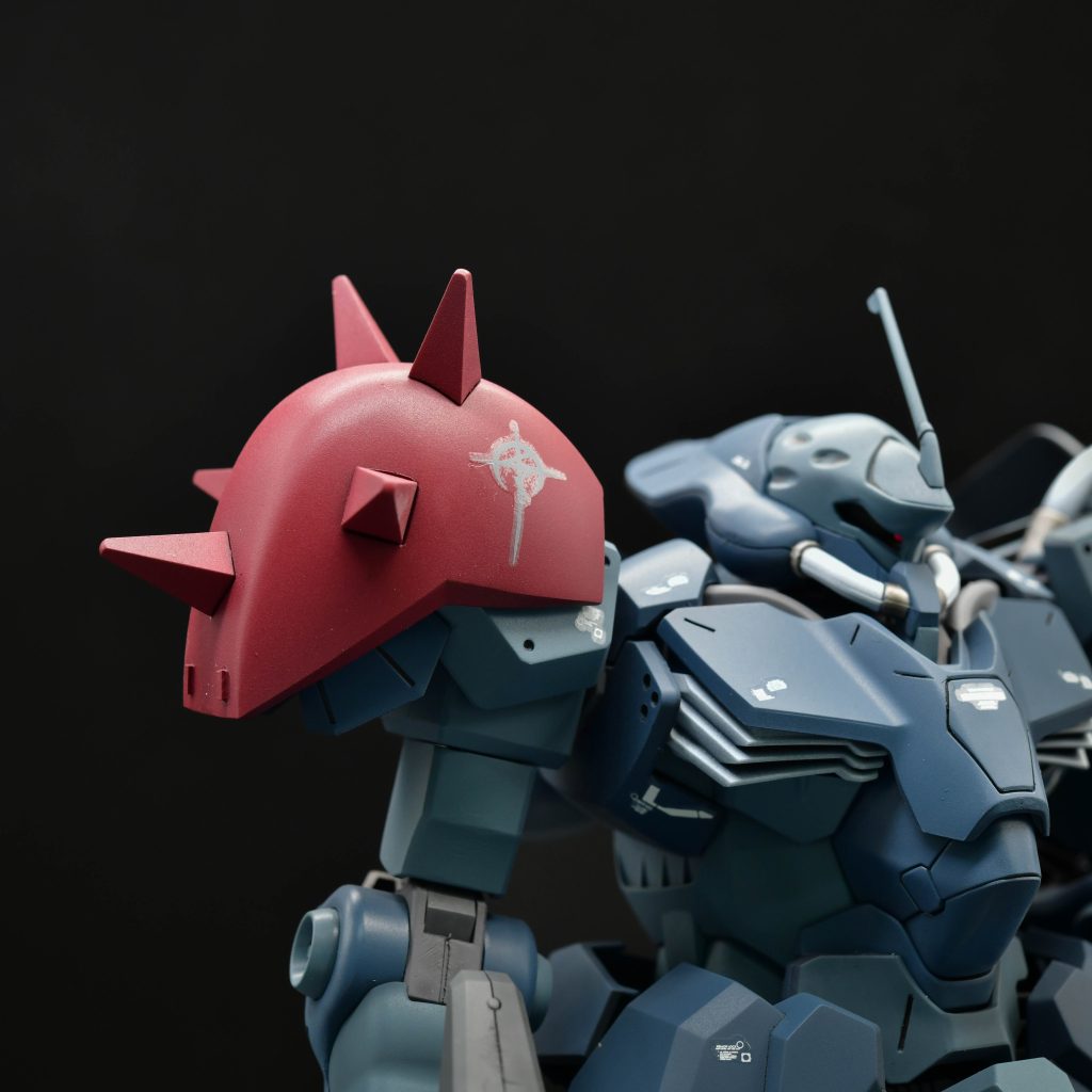肩のデカールはクスィーガンダムから拝借。