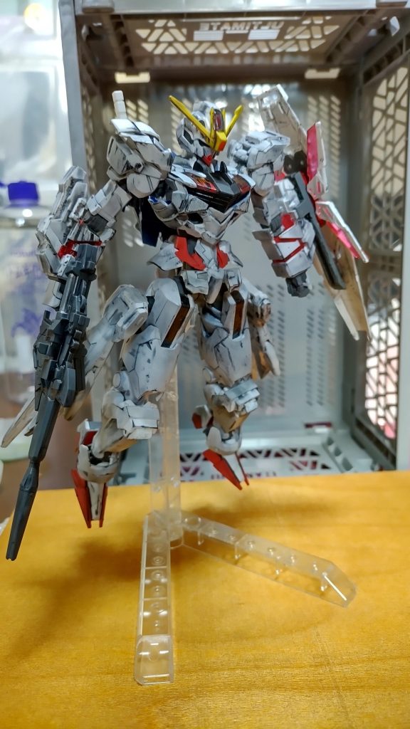 ウェザリング後汚しは100均の筆ペンだけを使用してます股関節のジョイント入れ替えでプロポーションをアップしました。