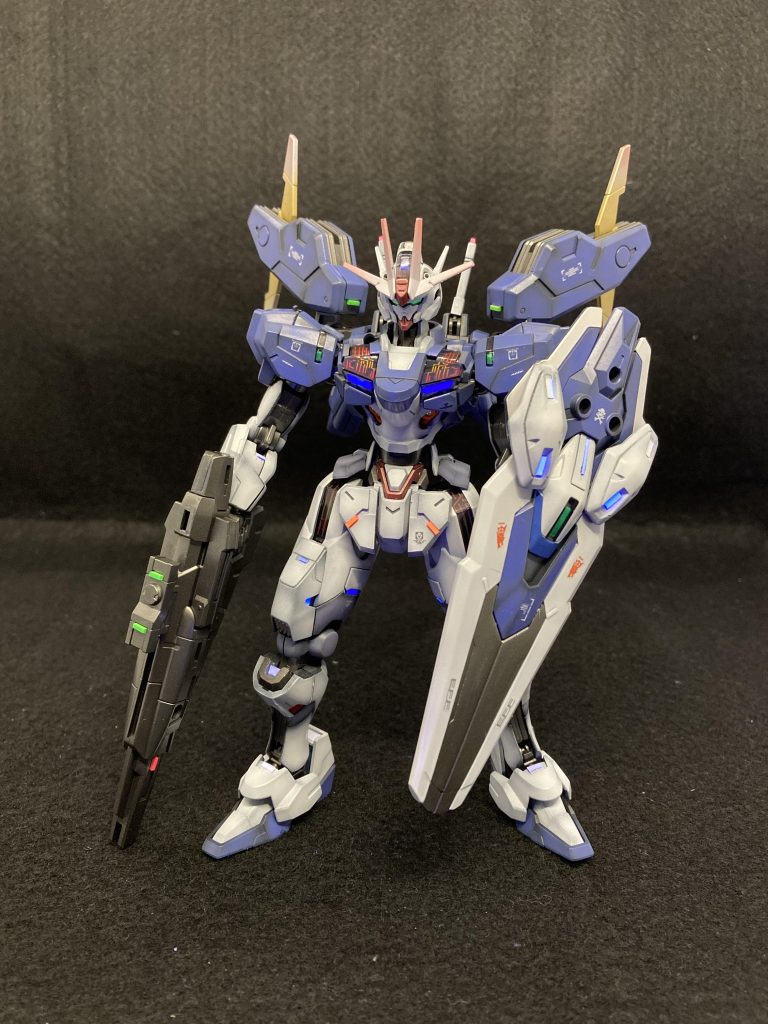 全塗装ですが、スジボリ追加と塗り分け程度の仕上げです。