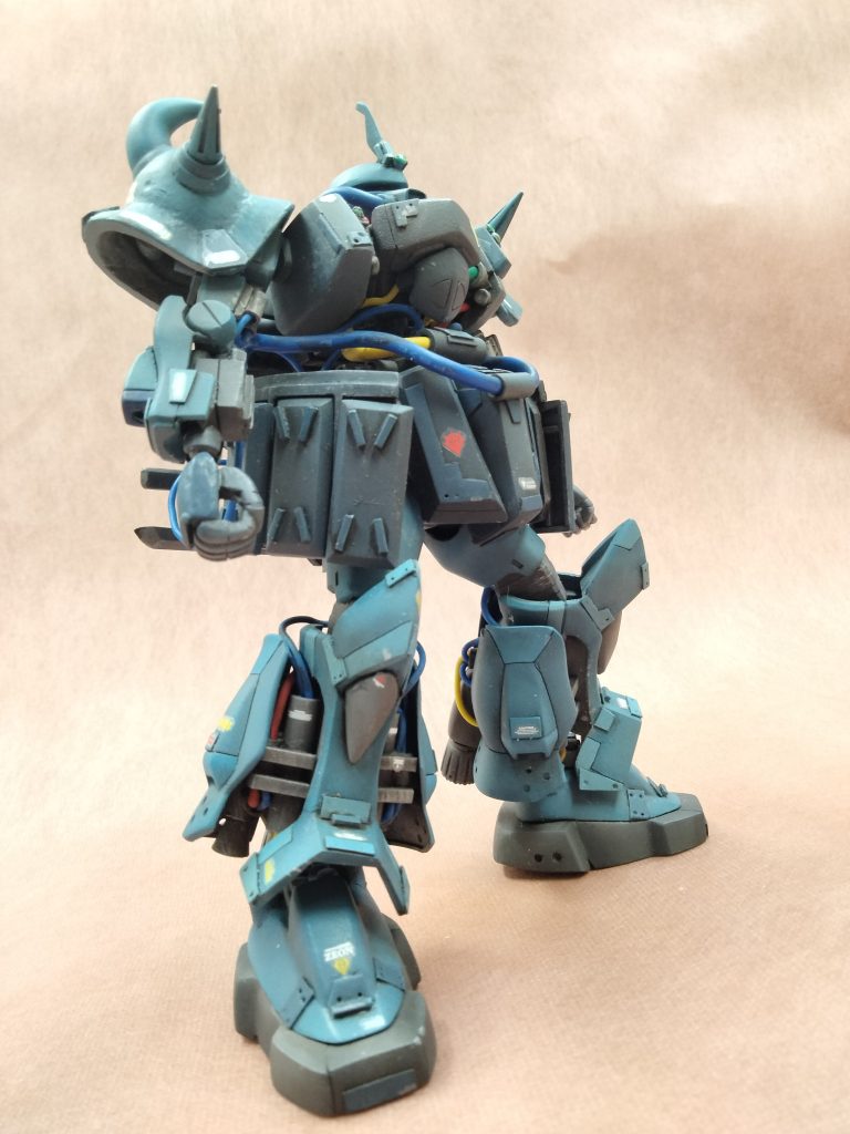 腰回りはほぼスクラッチ。