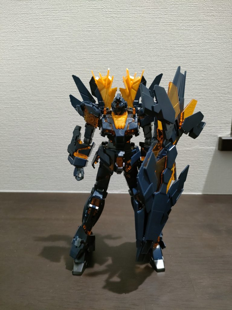 角の組付けに難儀しました…