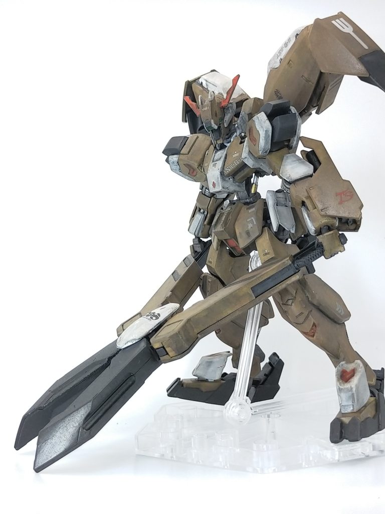 もちろんペンチも持てます。最後のシーンはとても印象的でした。