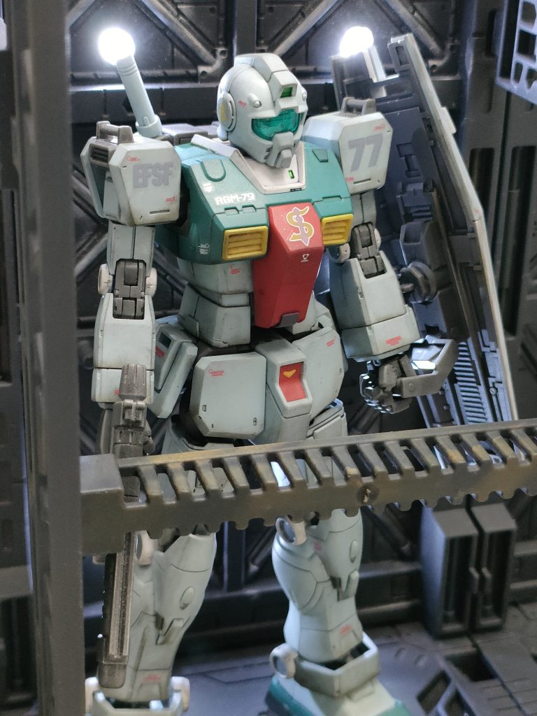 HG  スレッガー専用ジム