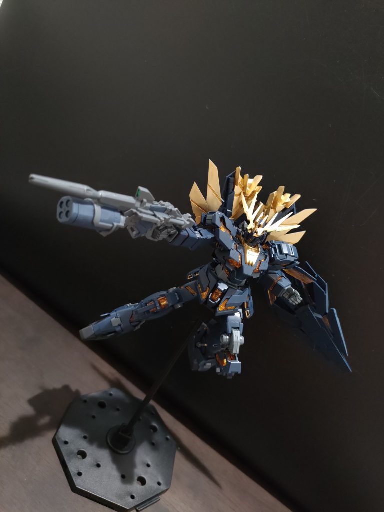 このボリュームで2200円は大満足ですね!関節の可動、保持力は目を瞑ります😑角が干渉して横も向けにくいとは笑