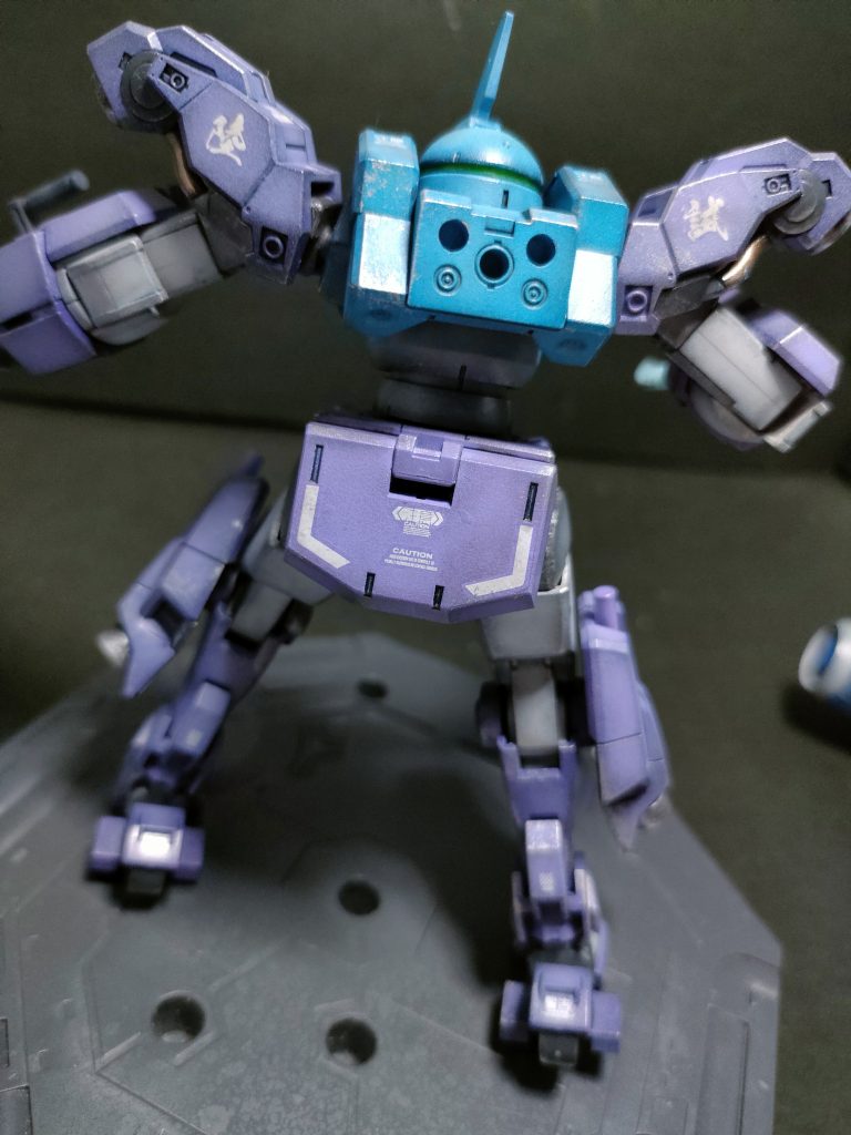 ノーバオリ状態。コーションデカールを日本語“注意”や“警告”に。30MMのデカールを使いました。