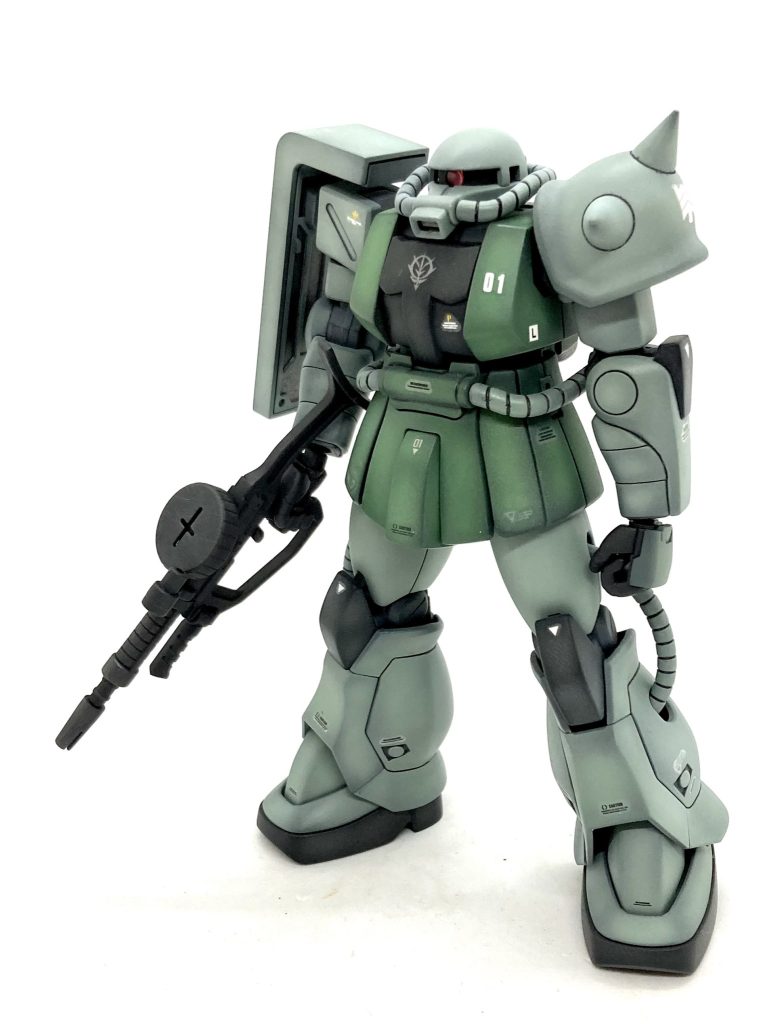 カラーリングは若干 青みがかった感じで。デカールはモノトーンのものだけにしました。