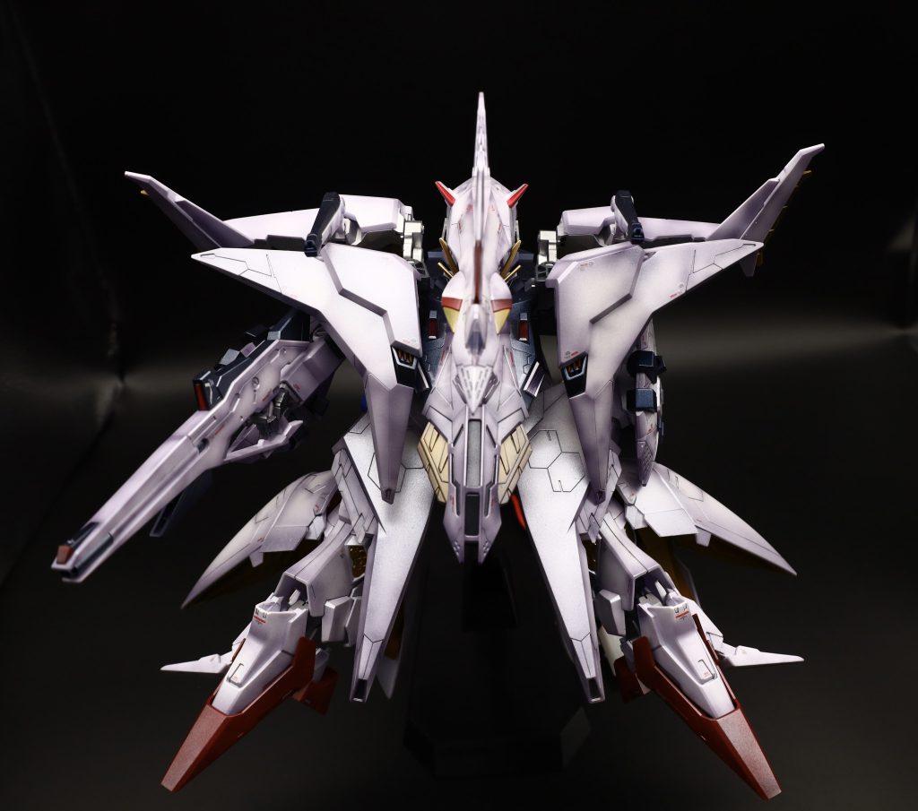 真正面、少し上から