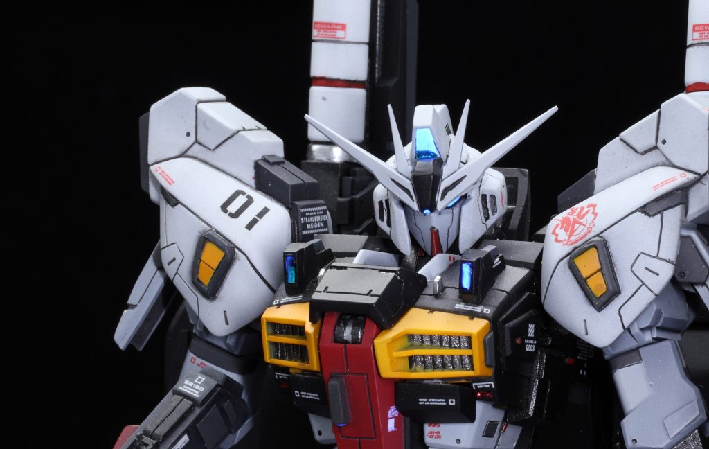 以上リ・ガズィ・カスタムでした既に出ているMGとはまた違った雰囲気の作品になったと思います