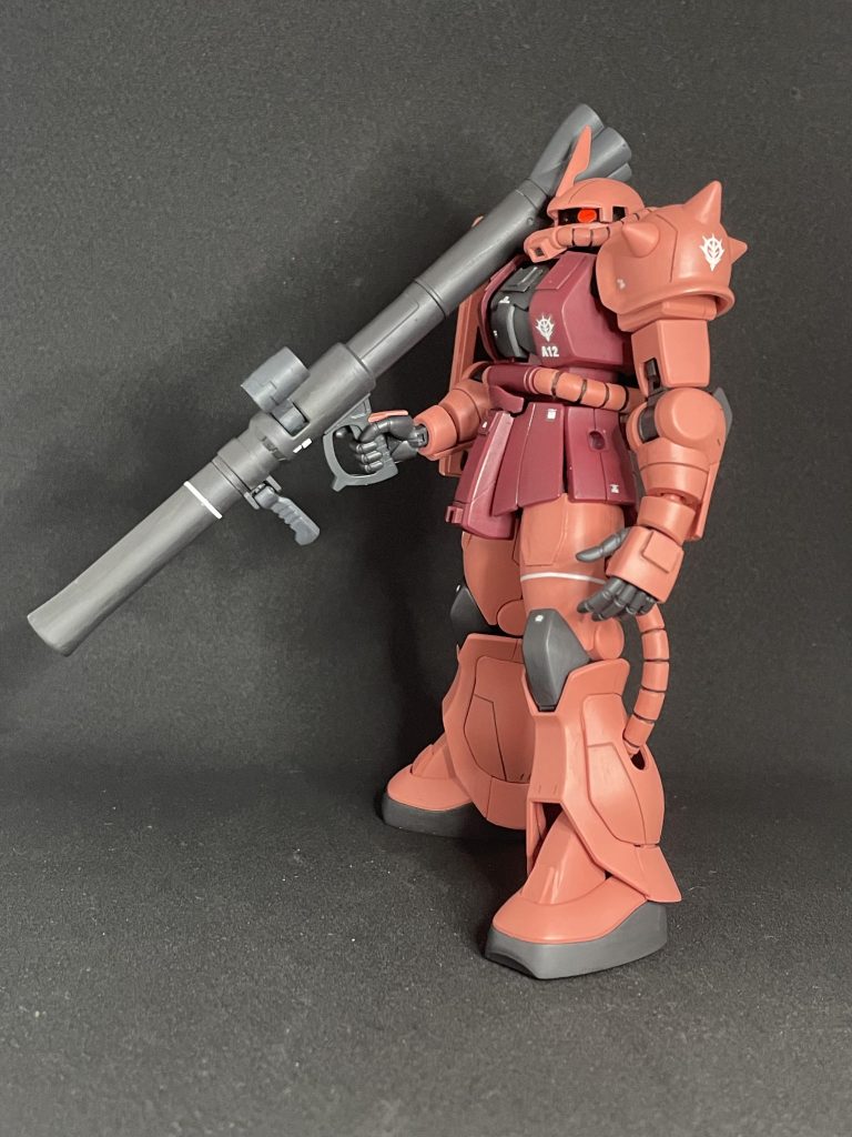 横目で睨まれると怖い…