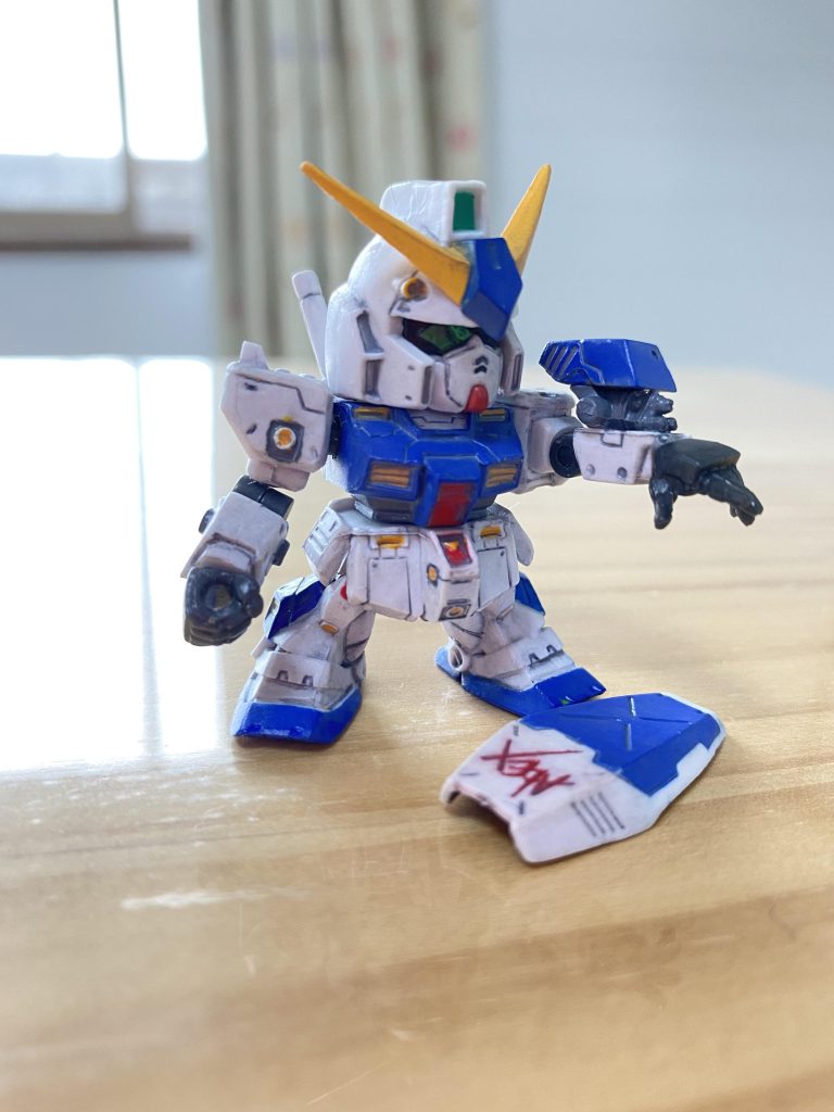 ガンダムNT-1–2枚目/制作者：シンラ