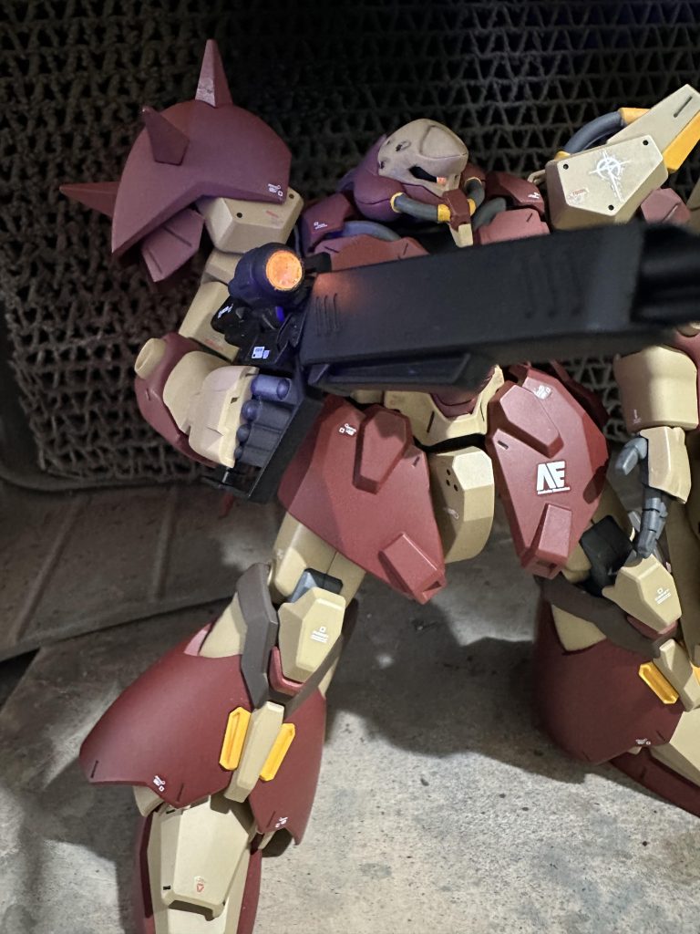 モノアイ、ライフルのサイトレンズはUV発光します。