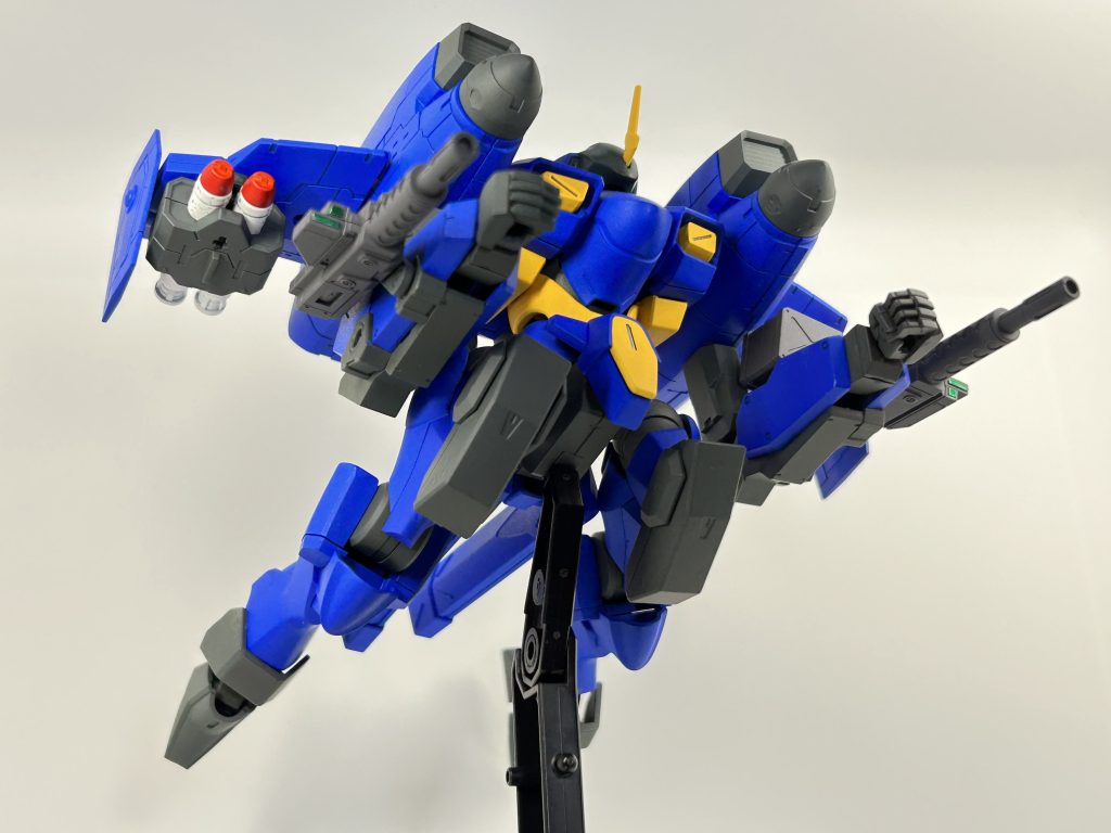 足を後ろに伸ばすだけの簡易変形