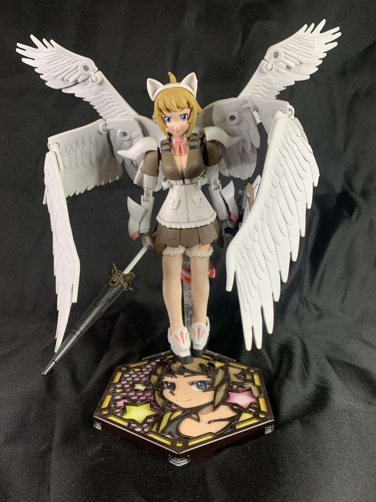 ちなみにこちらは過去作の「すーぱーふみな」となります。ちなみにこちらは過去一番やりすぎた作品です。(後日詳細はアップ予定)私のフミナ愛というか意地で、基本的に一体につき一個のキャラスタンドプレートを使用しております笑