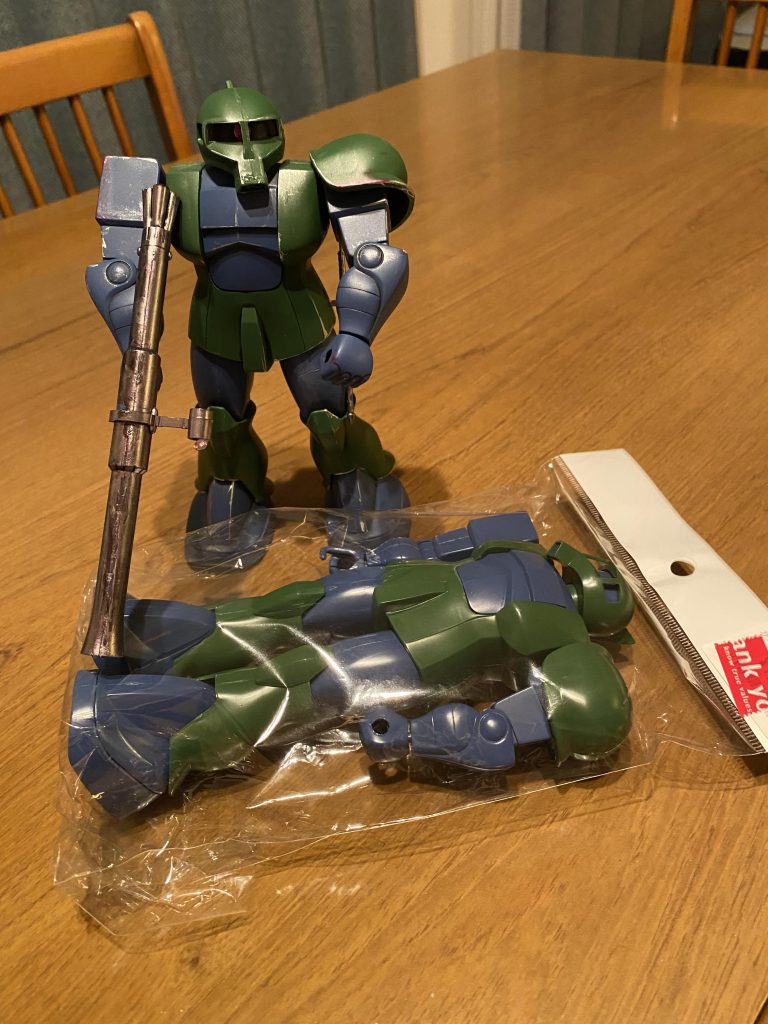 完成品の中古を連れ帰りました。