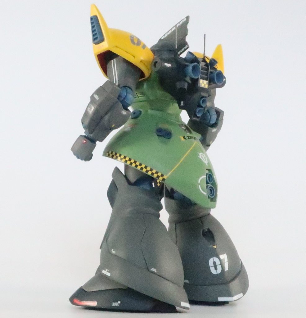 武器はゲルググのビームライフルであったがこれまた試験用であった。ロケット弾ポッド付きであるが、正式採用されなかったということは、何かしら問題があったのであろう。