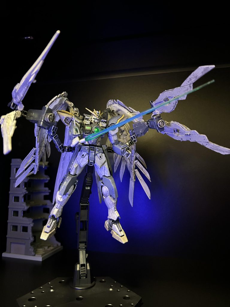 ビームサーベル、マシンキャノン、バインダー等