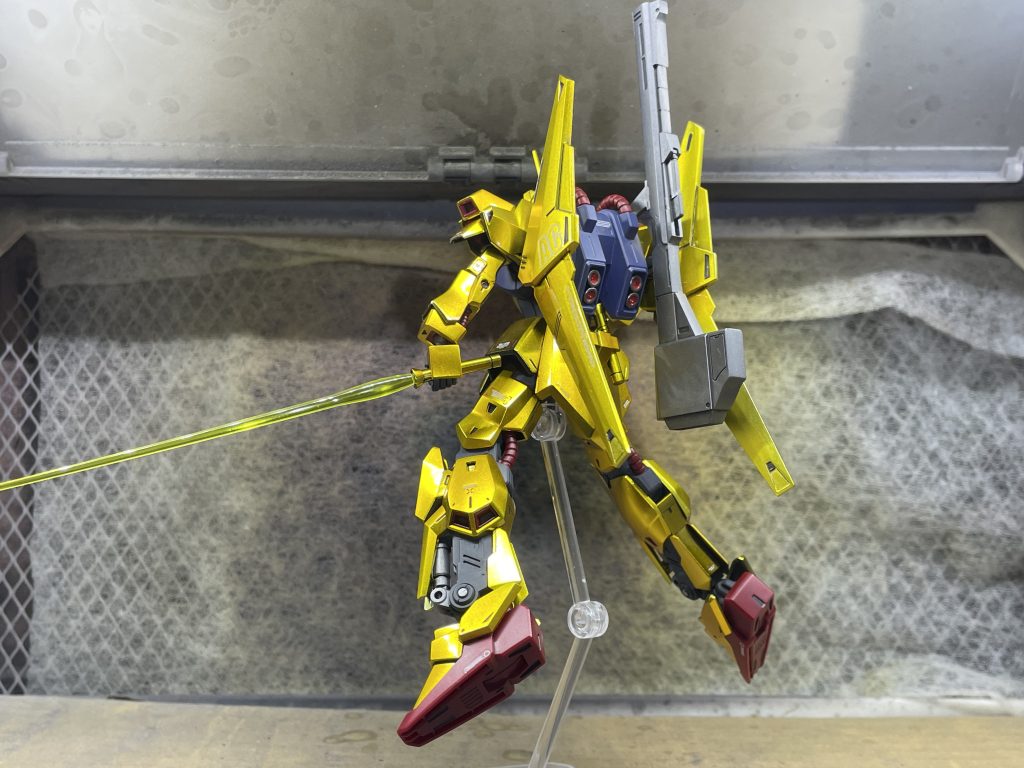 塗装ゴールドはEXブラック→スターブライトブラス→クリアイエロー＋クリアオレンジ少々→EXクリア　研ぎ出しはしていませんその他の色は説明書を参考に混ぜて塗りました