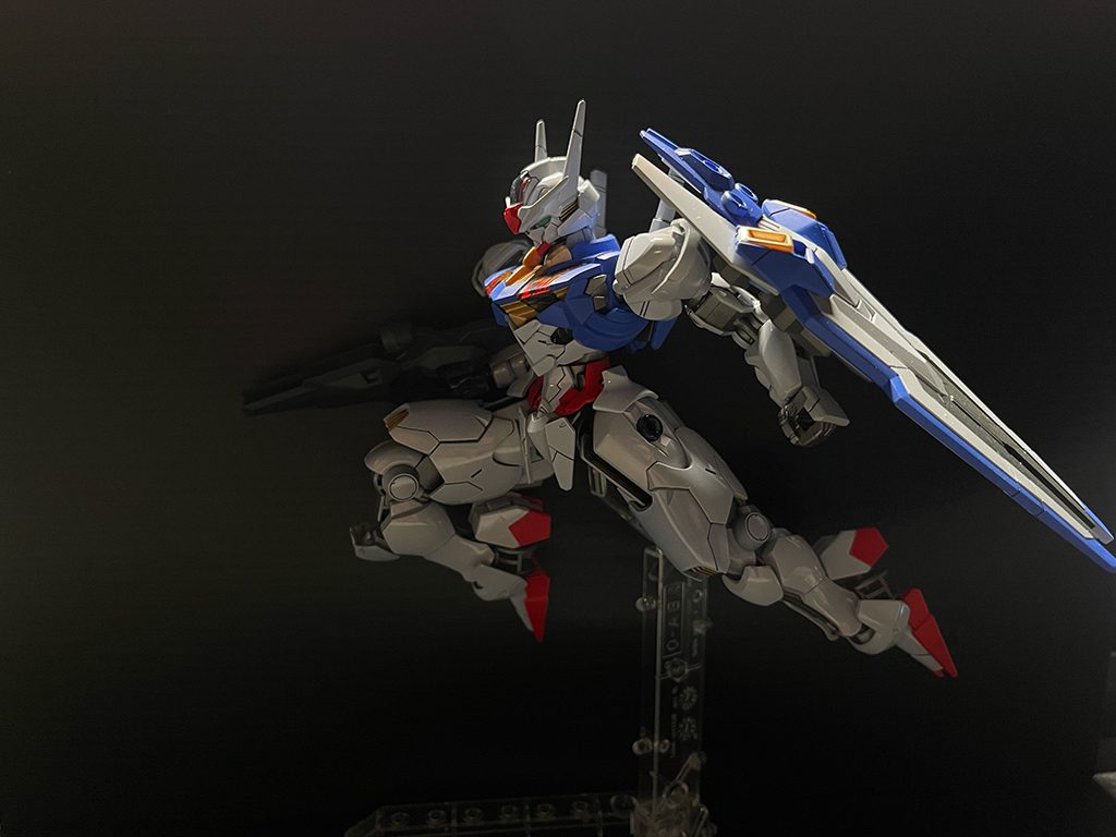 最後の写真、台座が直立のしかなくてもう少し斜めにしたかったんだけど、真っ直ぐ立ってしまってケンタウロスみたいになってしまった（笑