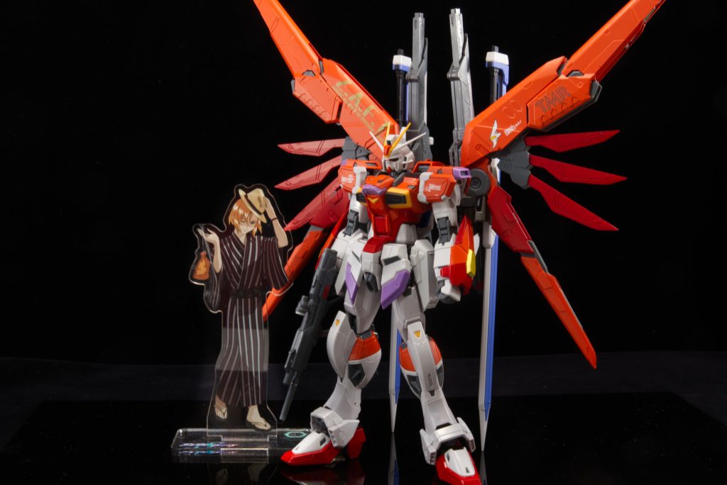 基本的に赤紫のところを色変えしたりしたのみです。オレンジ：ガイア白サフ→フィニッシャーズ ピュアオレンジ赤：ガイア白サフ→ガイア エヴァレッド金：ガイア黒サフ→特製混色　KoG用ゴールド顔以外はスミ入れなし！これでもかっちり決まる！