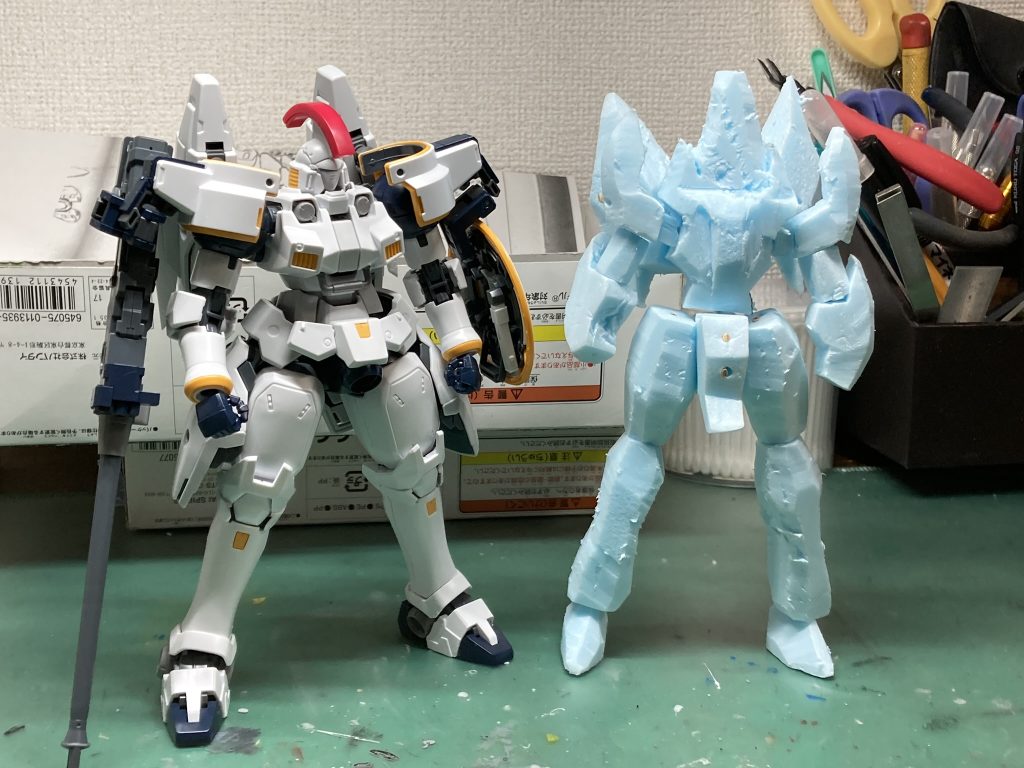 スタイロフォームでサイズ検討用のモックアップを作りました。