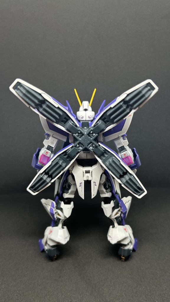 今回今までやった事のない加工に挑戦する事も課題にして製作しましたネオジウム埋め込みパテ整形延長工作パーツ形状の彫り込み変更オリジナルでの武器の製作レッドチップの埋め込みポリキャップ真鍮線で移植できる事の幅が増えて自信にも繋がったお気に入りの作品となりました