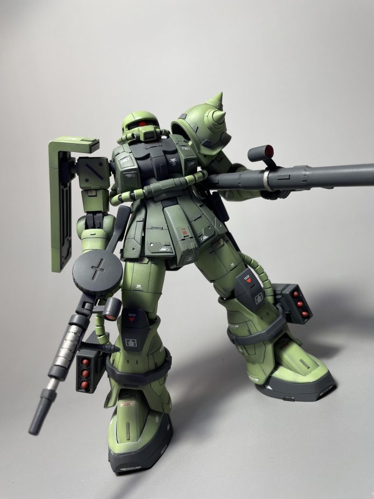 アクション③ミサイルポッドはちゃんと足にもつけれますこすれるので、塗装剥げががががががもうやりません