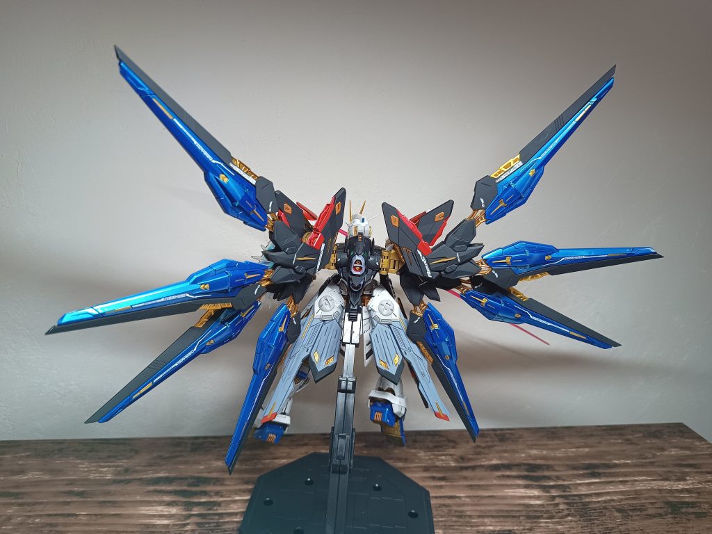 メタリックブルーが上手く塗装できています。 