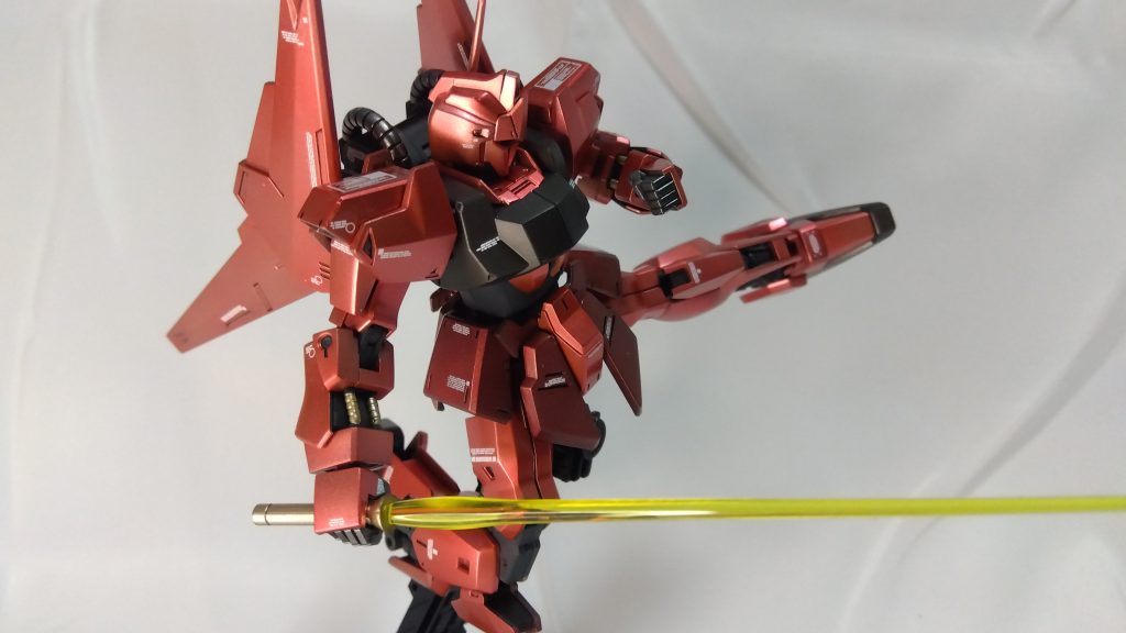 昔、ガンダム相手にザクで蹴ったことがあるんだカ「…。(あれ?大尉って…連邦軍所属だったんじゃ…?)」