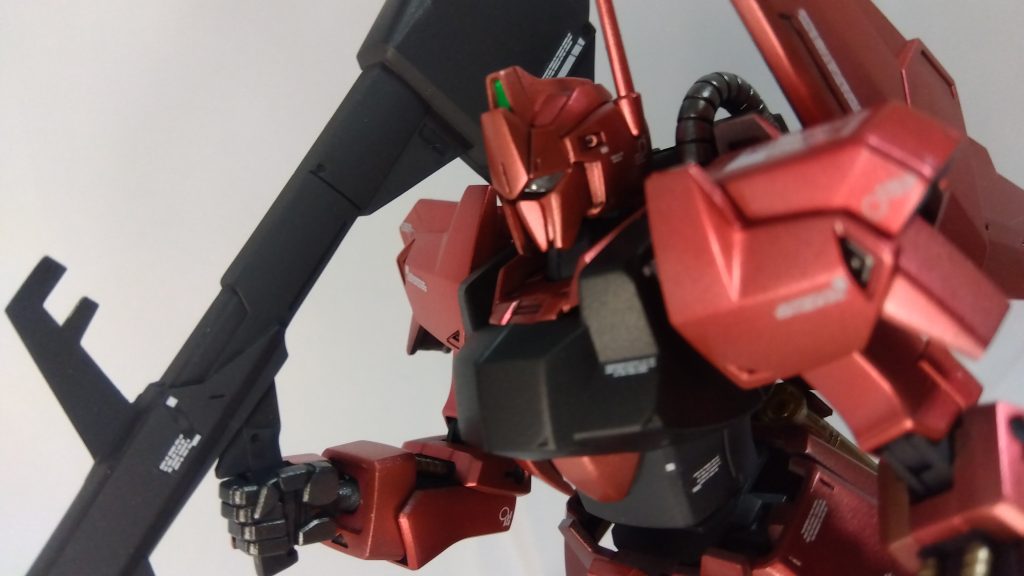 でもせっかく整備班の人達が紅く塗ってくれたので、戻す前に慣熟訓練も兼ねて哨戒任務に出ちゃうクワトロ大尉(ウッキウキ♪)