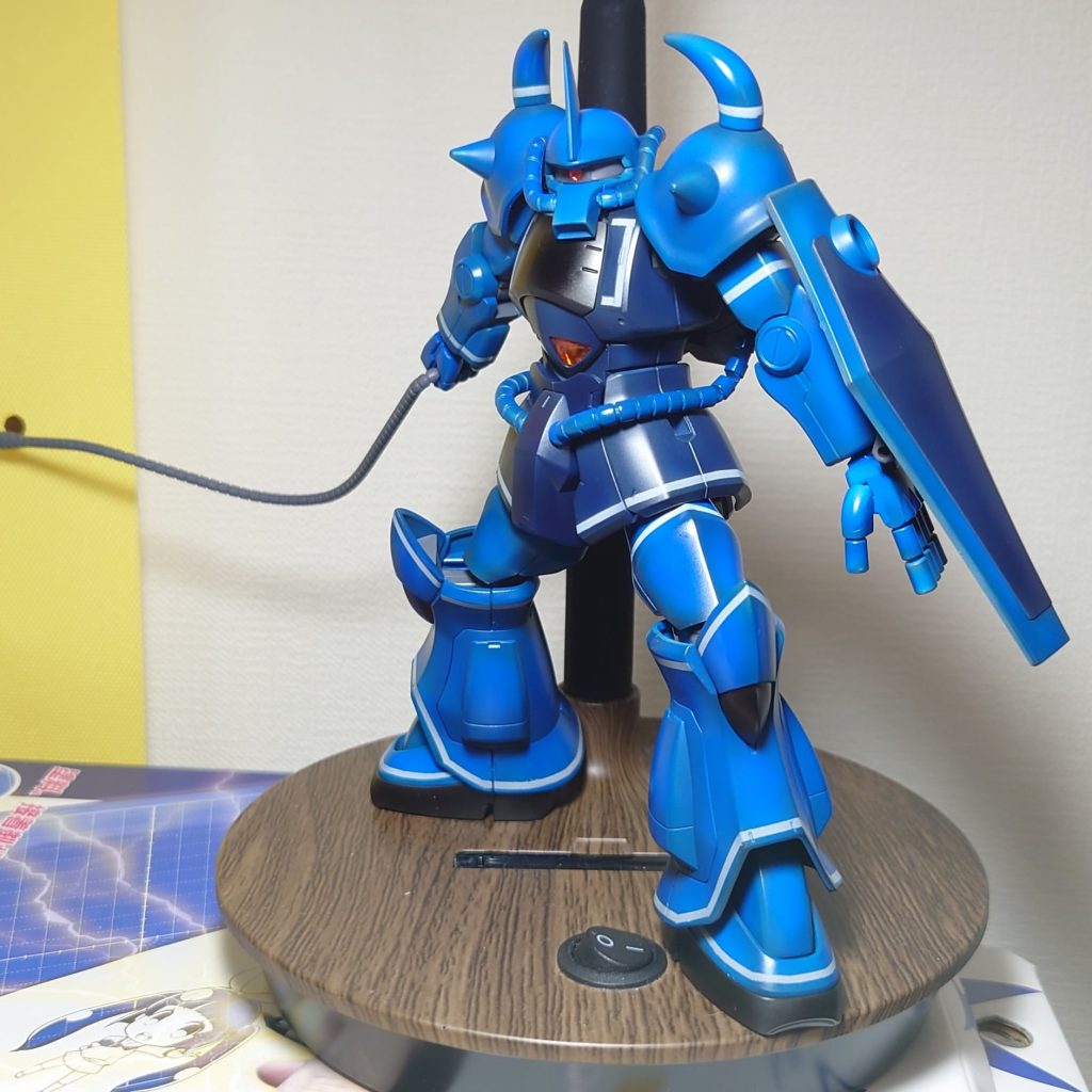 塗装が終わって乾燥中。デカールないと少しさみしいかな。