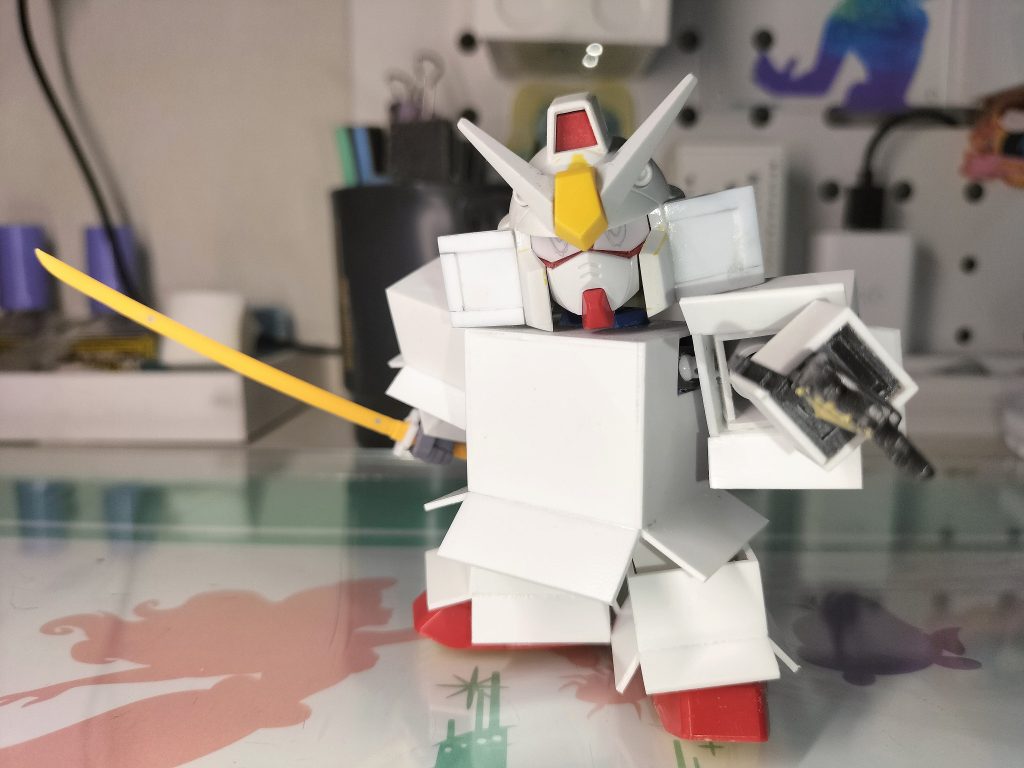 箱組みのカタマリです段ボールの表面は紙を表現したかったのでクラフトシール紙を貼ってます実質、紙ですねw