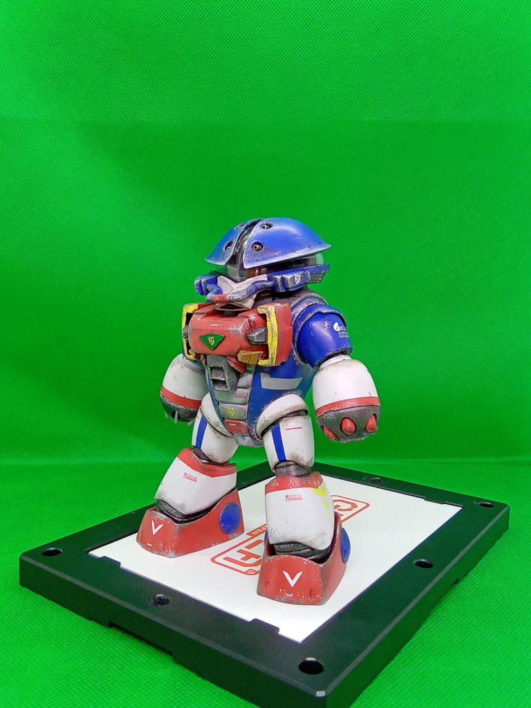 ボクサーモード肩パッドとヅラを装備していない軽装モード頭部にロールバーを装備 胸装甲はエポパテで作ってみました