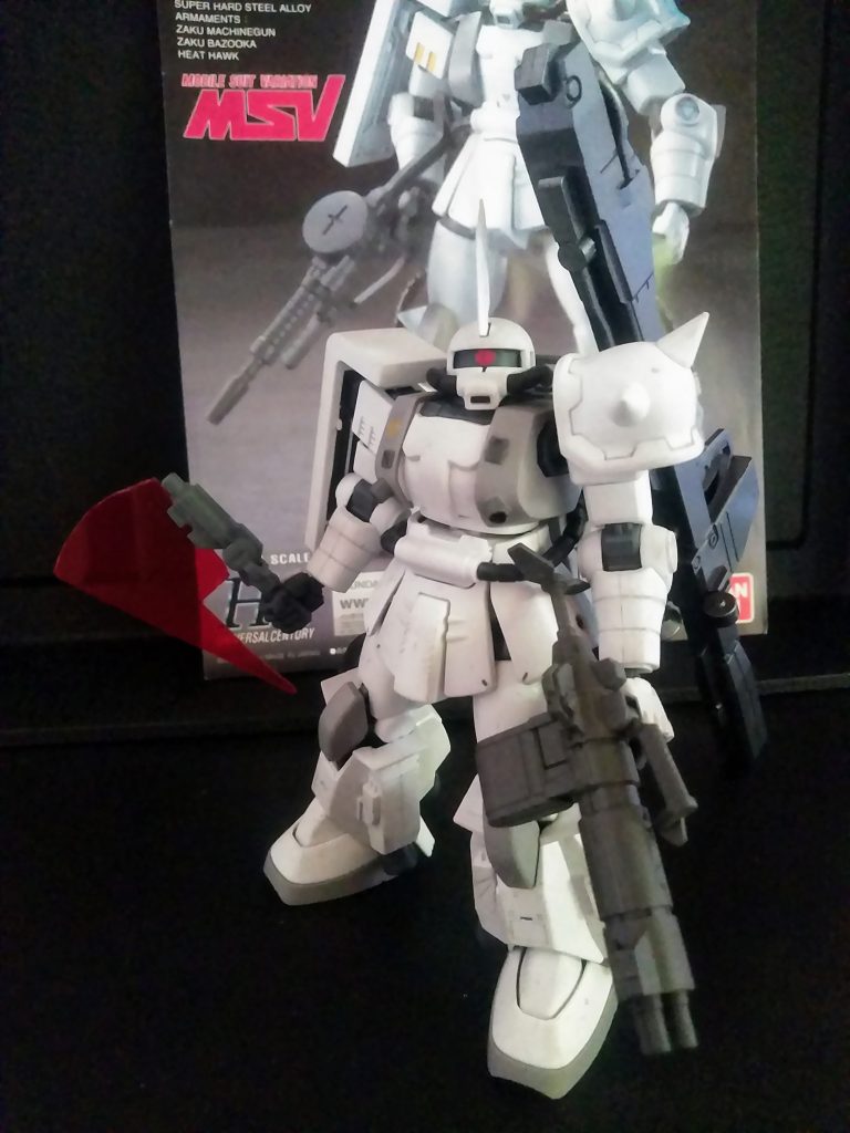 『ゲルググと同等の性能』だけあって、ビーム兵器主体の武装となります🤤もぅ❗😠 ドウに見ても｢白狼専用機｣じゃん❗❗😭　　　　　　　　　　　　　　　　　うぅん❓それで良いのか🤗